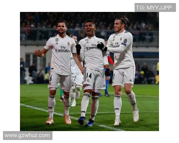 亚眠与卡昂激战正酣双方拼尽全力争夺胜利的精彩战报